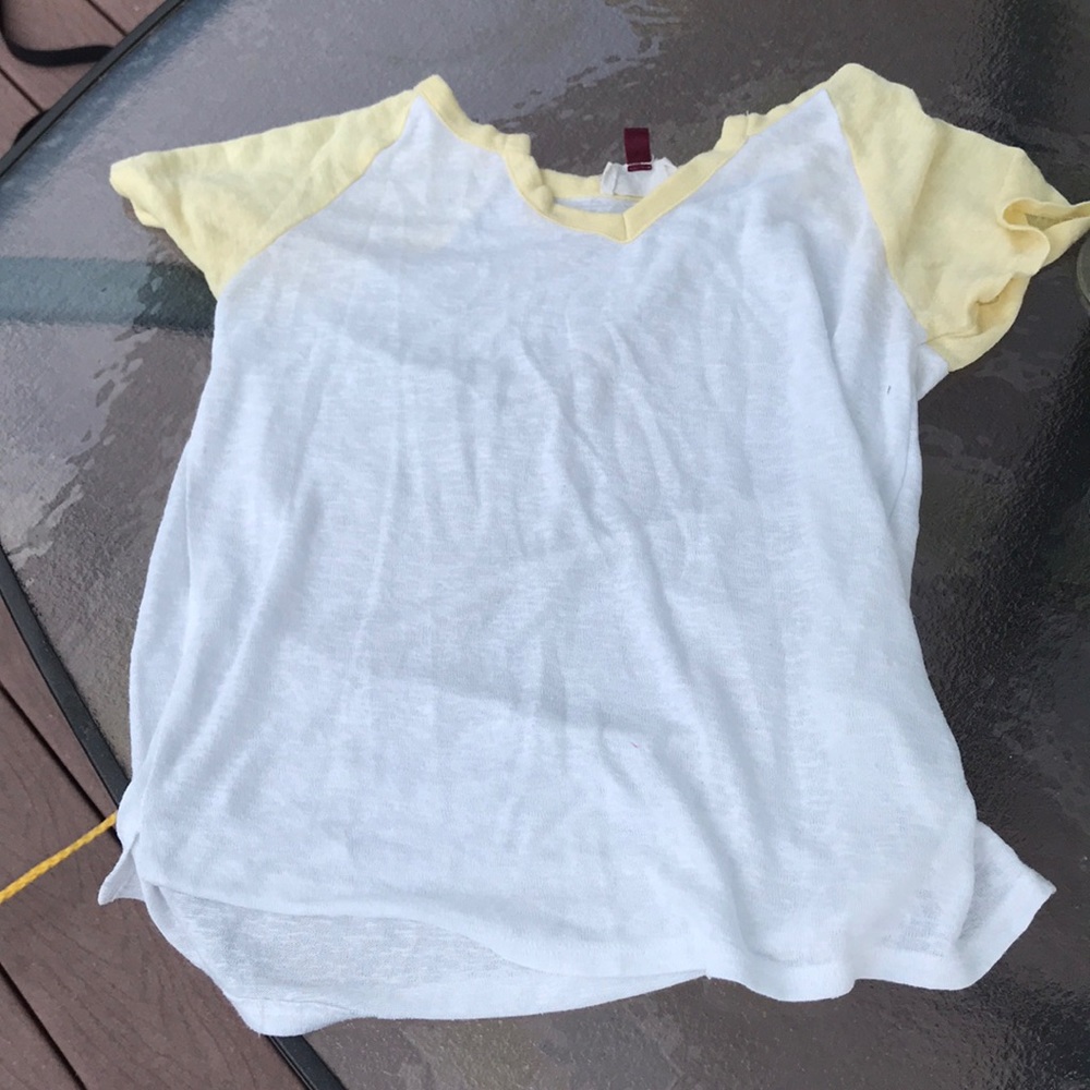 So t-shirt size s white womens